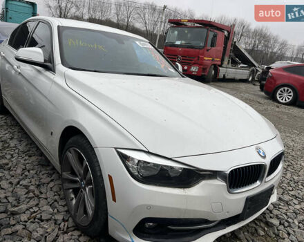 Белый БМВ 3 Серия, объемом двигателя 2 л и пробегом 126 тыс. км за 16700 $, фото 2 на Automoto.ua