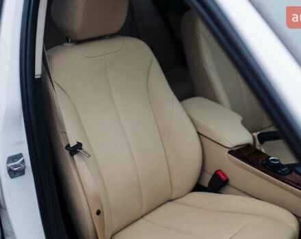 Белый БМВ 3 Серия, объемом двигателя 2 л и пробегом 124 тыс. км за 16000 $, фото 14 на Automoto.ua