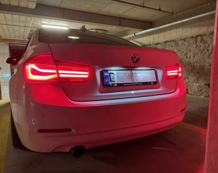 Білий БМВ 3 Серія, об'ємом двигуна 1.5 л та пробігом 69 тис. км за 18300 $, фото 4 на Automoto.ua