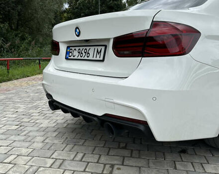 Белый БМВ 3 Серия, объемом двигателя 2 л и пробегом 115 тыс. км за 18500 $, фото 10 на Automoto.ua