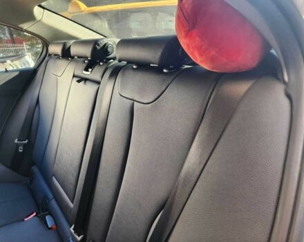 Белый БМВ 3 Серия, объемом двигателя 2 л и пробегом 76 тыс. км за 8995 $, фото 7 на Automoto.ua