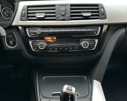 Білий БМВ 3 Серія, об'ємом двигуна 2 л та пробігом 162 тис. км за 14900 $, фото 29 на Automoto.ua