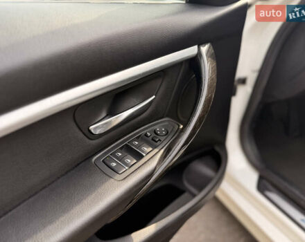Білий БМВ 3 Серія, об'ємом двигуна 2 л та пробігом 79 тис. км за 19300 $, фото 44 на Automoto.ua
