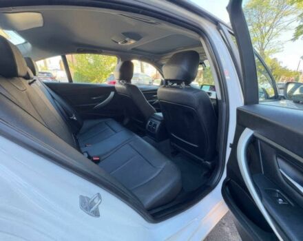 Белый БМВ 3 Серия, объемом двигателя 2 л и пробегом 52 тыс. км за 9900 $, фото 7 на Automoto.ua