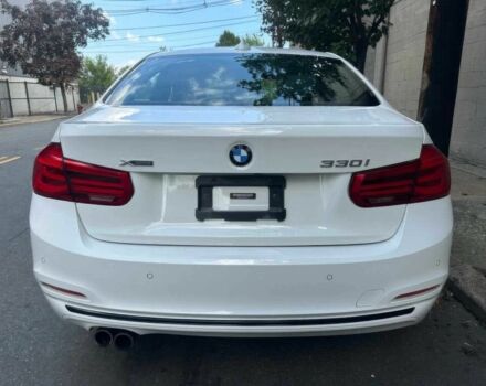 Белый БМВ 3 Серия, объемом двигателя 2 л и пробегом 64 тыс. км за 10800 $, фото 5 на Automoto.ua