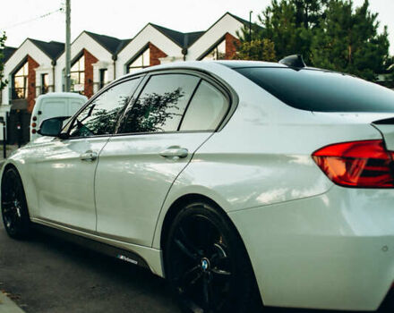 Білий БМВ 3 Серія, об'ємом двигуна 2 л та пробігом 101 тис. км за 19300 $, фото 4 на Automoto.ua