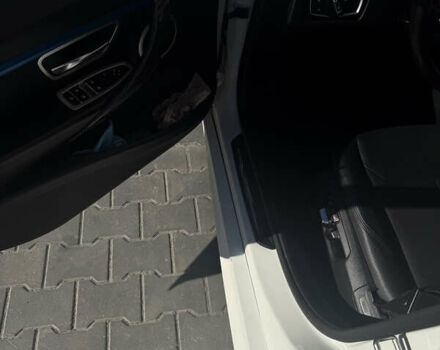 Белый БМВ 3 Серия, объемом двигателя 2 л и пробегом 115 тыс. км за 20000 $, фото 10 на Automoto.ua