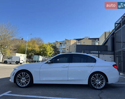 Білий БМВ 3 Серія, об'ємом двигуна 2 л та пробігом 136 тис. км за 18600 $, фото 5 на Automoto.ua
