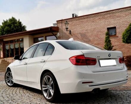 Белый БМВ 3 Серия, объемом двигателя 2 л и пробегом 110 тыс. км за 10500 $, фото 4 на Automoto.ua