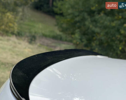 Білий БМВ 3 Серія, об'ємом двигуна 2 л та пробігом 170 тис. км за 14000 $, фото 20 на Automoto.ua