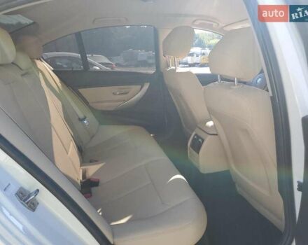 Белый БМВ 3 Серия, объемом двигателя 2 л и пробегом 91 тыс. км за 3300 $, фото 9 на Automoto.ua