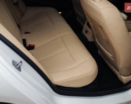 Белый БМВ 3 Серия, объемом двигателя 2 л и пробегом 124 тыс. км за 16000 $, фото 31 на Automoto.ua