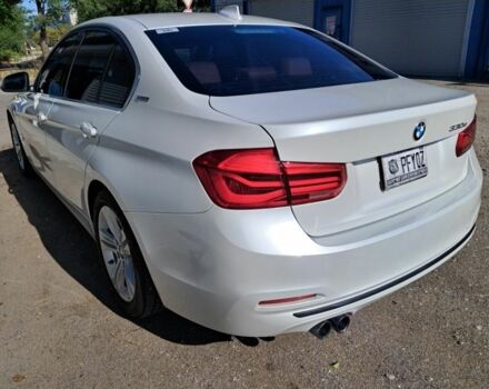 Белый БМВ 3 Серия, объемом двигателя 2 л и пробегом 56 тыс. км за 22000 $, фото 8 на Automoto.ua