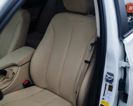 Белый БМВ 3 Серия, объемом двигателя 2 л и пробегом 124 тыс. км за 16000 $, фото 13 на Automoto.ua