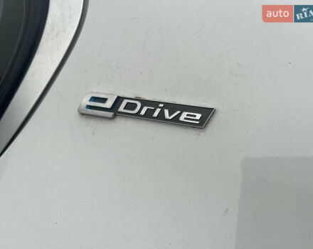 Белый БМВ 3 Серия, объемом двигателя 2 л и пробегом 126 тыс. км за 16700 $, фото 6 на Automoto.ua