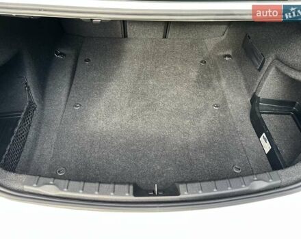 Білий БМВ 3 Серія, об'ємом двигуна 2 л та пробігом 72 тис. км за 18999 $, фото 25 на Automoto.ua