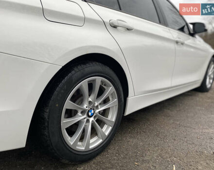 Белый БМВ 3 Серия, объемом двигателя 2 л и пробегом 135 тыс. км за 12400 $, фото 9 на Automoto.ua
