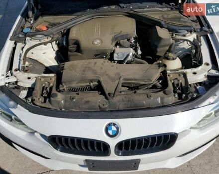 Белый БМВ 3 Серия, объемом двигателя 2 л и пробегом 91 тыс. км за 3300 $, фото 10 на Automoto.ua