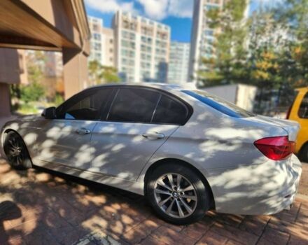 Белый БМВ 3 Серия, объемом двигателя 2 л и пробегом 76 тыс. км за 8995 $, фото 1 на Automoto.ua