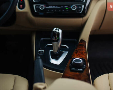 Белый БМВ 3 Серия, объемом двигателя 2 л и пробегом 124 тыс. км за 16000 $, фото 25 на Automoto.ua