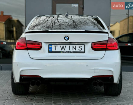 Білий БМВ 3 Серія, об'ємом двигуна 2 л та пробігом 104 тис. км за 17900 $, фото 4 на Automoto.ua