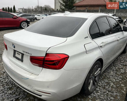 Белый БМВ 3 Серия, объемом двигателя 2 л и пробегом 126 тыс. км за 16700 $, фото 3 на Automoto.ua