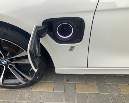 Белый БМВ 3 Серия, объемом двигателя 2 л и пробегом 188 тыс. км за 17000 $, фото 13 на Automoto.ua