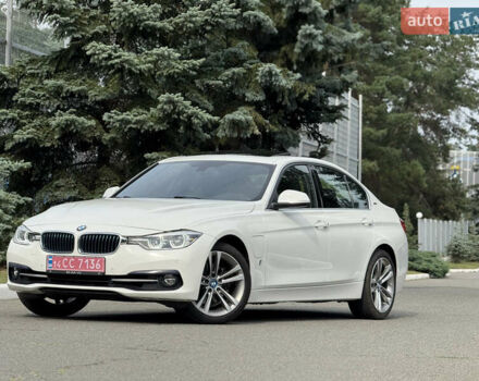 Білий БМВ 3 Серія, об'ємом двигуна 2 л та пробігом 79 тис. км за 19300 $, фото 6 на Automoto.ua