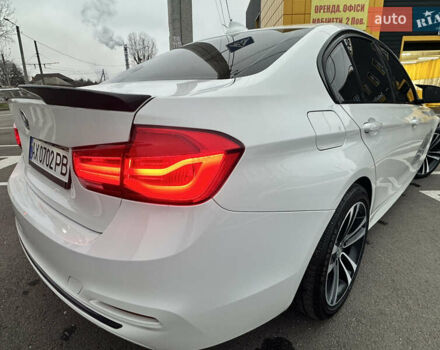 Білий БМВ 3 Серія, об'ємом двигуна 2 л та пробігом 90 тис. км за 17999 $, фото 18 на Automoto.ua