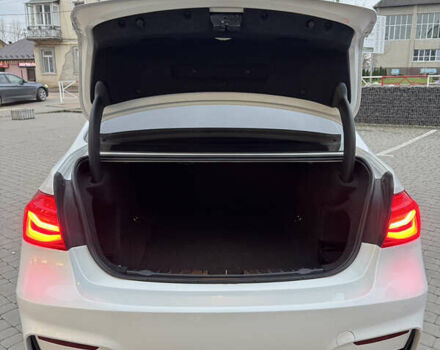 Белый БМВ 3 Серия, объемом двигателя 2 л и пробегом 162 тыс. км за 19500 $, фото 12 на Automoto.ua