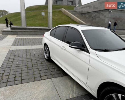 Белый БМВ 3 Серия, объемом двигателя 2 л и пробегом 120 тыс. км за 21500 $, фото 12 на Automoto.ua