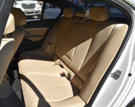 Белый БМВ 3 Серия, объемом двигателя 2 л и пробегом 49 тыс. км за 6000 $, фото 9 на Automoto.ua