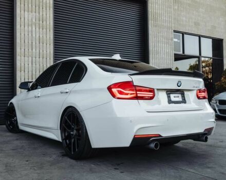 Белый БМВ 3 Серия, объемом двигателя 3 л и пробегом 40 тыс. км за 6700 $, фото 4 на Automoto.ua