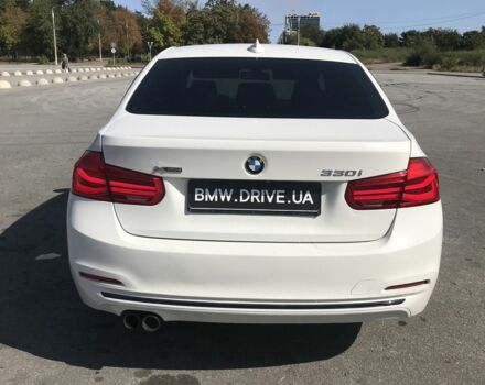 Белый БМВ 3 Серия, объемом двигателя 2 л и пробегом 131 тыс. км за 19100 $, фото 6 на Automoto.ua