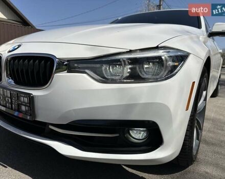 Белый БМВ 3 Серия, объемом двигателя 2 л и пробегом 130 тыс. км за 18800 $, фото 28 на Automoto.ua