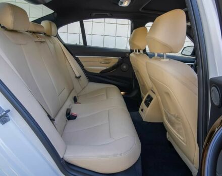 Білий БМВ 3 Серія, об'ємом двигуна 3 л та пробігом 48 тис. км за 12400 $, фото 15 на Automoto.ua