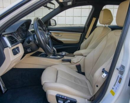 Белый БМВ 3 Серия, объемом двигателя 3 л и пробегом 38 тыс. км за 6900 $, фото 9 на Automoto.ua