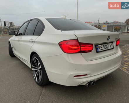 Белый БМВ 3 Серия, объемом двигателя 2 л и пробегом 103 тыс. км за 17900 $, фото 5 на Automoto.ua
