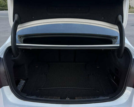 Білий БМВ 3 Серія, об'ємом двигуна 2 л та пробігом 134 тис. км за 20000 $, фото 9 на Automoto.ua