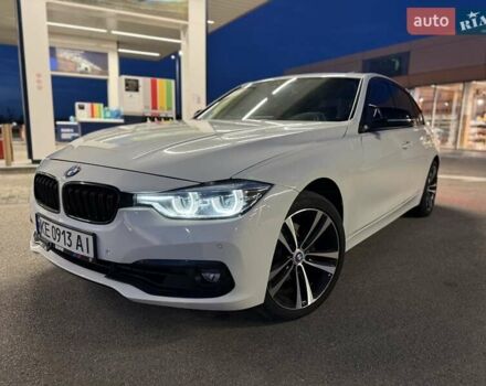 Білий БМВ 3 Серія, об'ємом двигуна 2 л та пробігом 83 тис. км за 18900 $, фото 4 на Automoto.ua