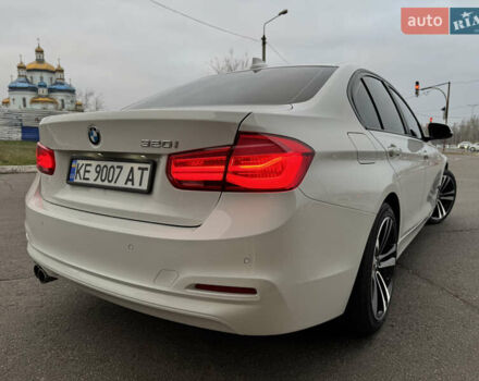 Белый БМВ 3 Серия, объемом двигателя 2 л и пробегом 103 тыс. км за 17900 $, фото 6 на Automoto.ua