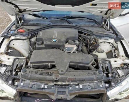 Белый БМВ 3 Серия, объемом двигателя 2 л и пробегом 96 тыс. км за 11839 $, фото 10 на Automoto.ua