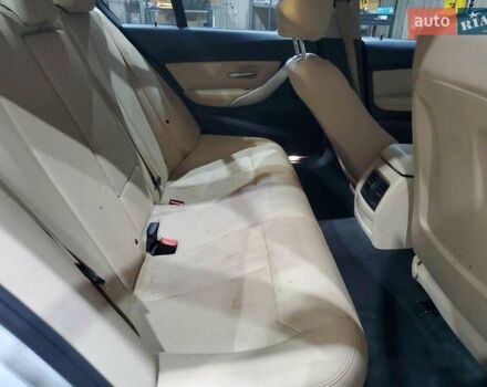 Білий БМВ 3 Серія, об'ємом двигуна 2 л та пробігом 95 тис. км за 2800 $, фото 9 на Automoto.ua