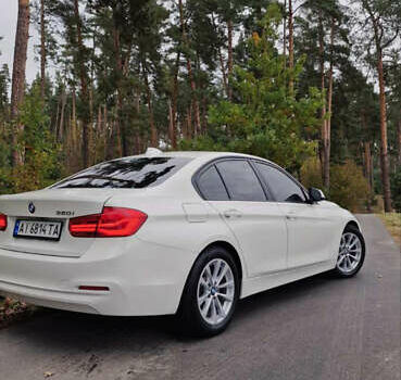 Белый БМВ 3 Серия, объемом двигателя 2 л и пробегом 119 тыс. км за 17900 $, фото 5 на Automoto.ua