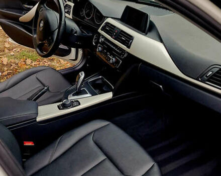 Белый БМВ 3 Серия, объемом двигателя 2 л и пробегом 119 тыс. км за 17900 $, фото 7 на Automoto.ua