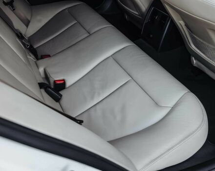 Белый БМВ 3 Серия, объемом двигателя 3 л и пробегом 40 тыс. км за 6700 $, фото 13 на Automoto.ua