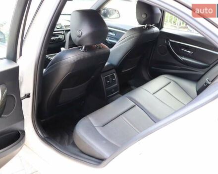 Белый БМВ 3 Серия, объемом двигателя 2 л и пробегом 74 тыс. км за 17900 $, фото 31 на Automoto.ua