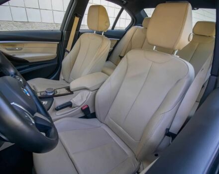 Білий БМВ 3 Серія, об'ємом двигуна 3 л та пробігом 48 тис. км за 12400 $, фото 12 на Automoto.ua