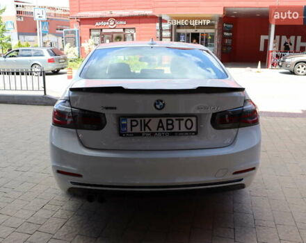 Белый БМВ 3 Серия, объемом двигателя 2 л и пробегом 74 тыс. км за 17900 $, фото 5 на Automoto.ua
