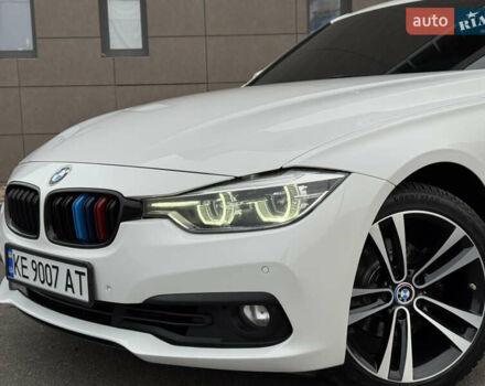 Белый БМВ 3 Серия, объемом двигателя 2 л и пробегом 103 тыс. км за 17900 $, фото 9 на Automoto.ua